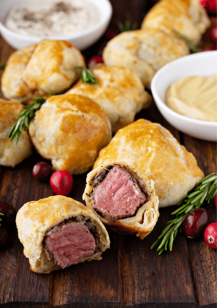 Mini Beef Wellington with Creamy Horseradish Sauce