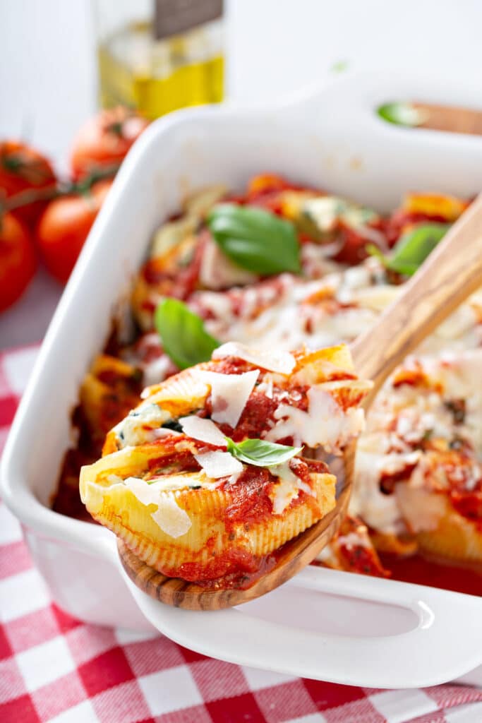 Lovely Spinach and Ricotta Stuffed Shells