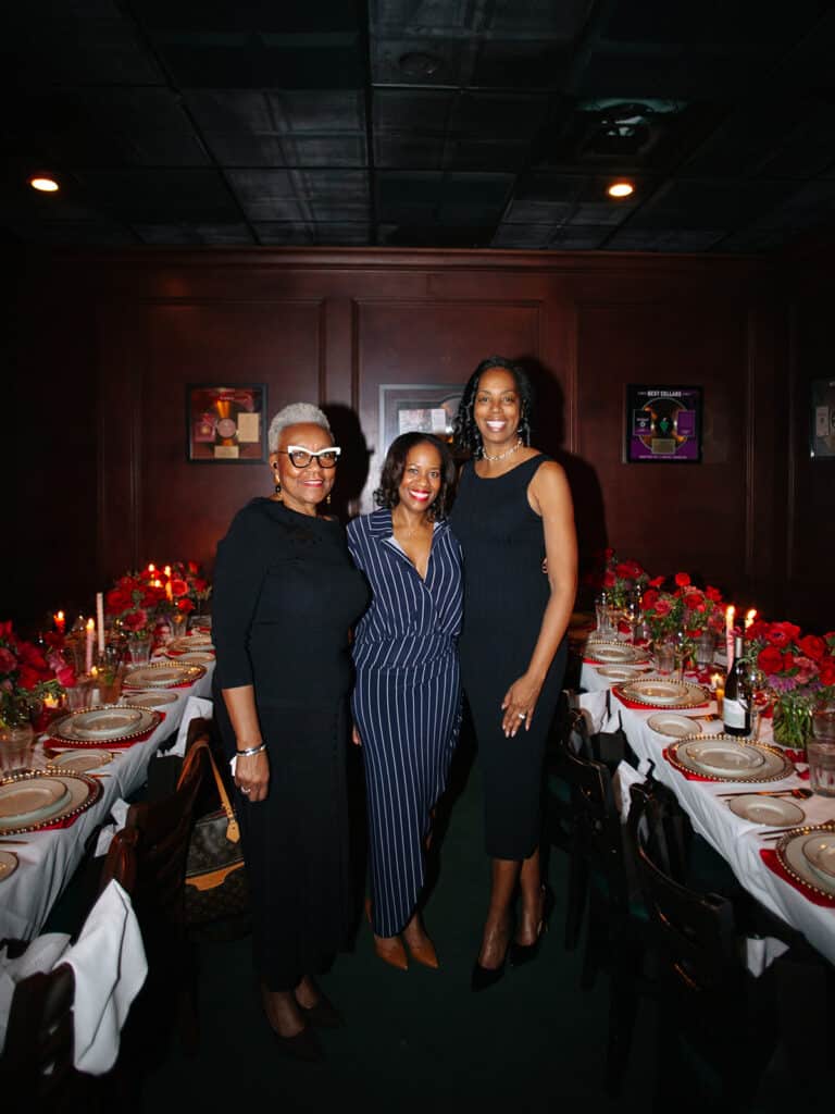 friends-in-hals-steakhouse