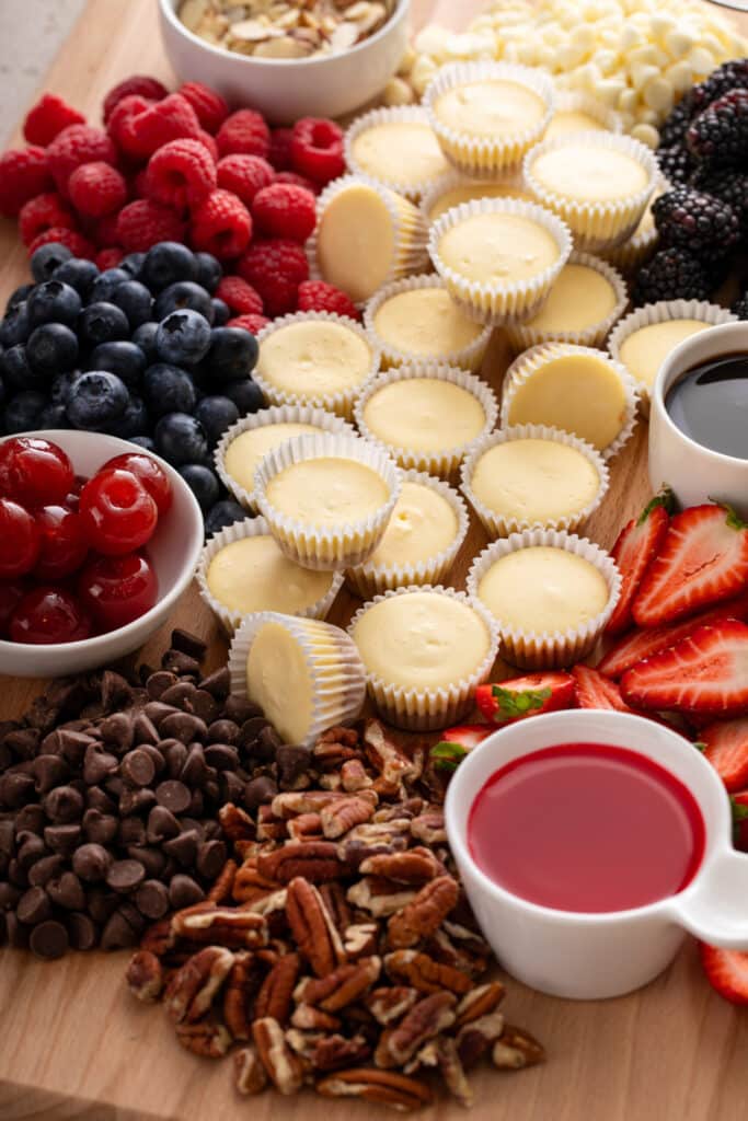 mini cheeseake board