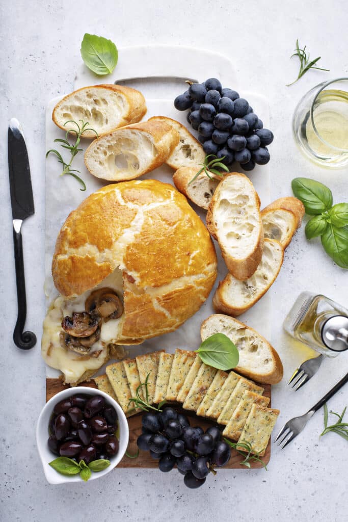 Baked brie with mushrooms
