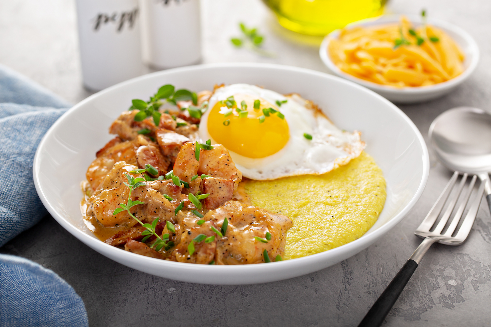 Recipe: Shrimp and Barbecue Cheddar Grits - Eating With Erica