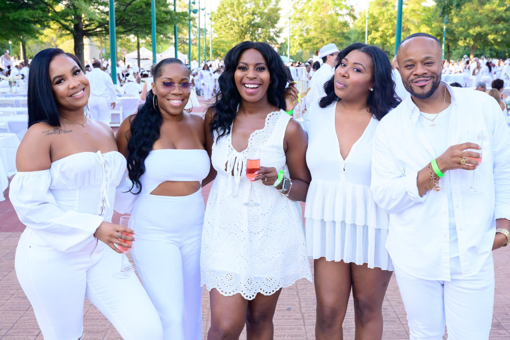 Pdiner En Blanc 2024 Atlanta Addia Anselma