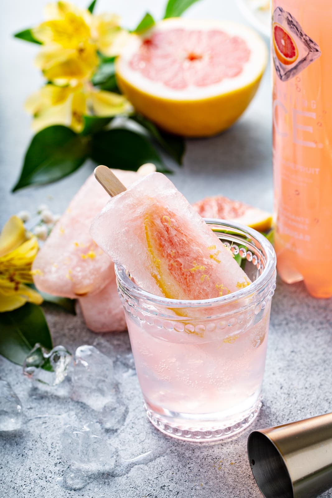 Grapefruit Rosemary Cocktail