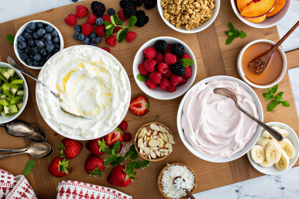 greek-yogurt-breakfast-ideas-for-weight-loss-granola-yogurt-bowl-yogurt-bowl-calories-acai-yogurt-bowl-what-to-mix-with-plain-yogurt-greek-yogurt-recipes-what-to-eat-with-yogurt-for-breakfast-breakfast-yogurt-and-granola-eating-with-erica-food-blogger-foodie-atlanta-ga-blogger-southern-blogger-etu-home-buckhead-etu-home-etú-HOME-store-erica-key