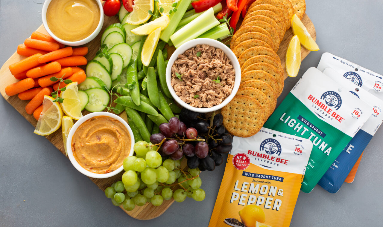 Build your own delicious tuna snack from ingredients to topping and more with this delicious Tuna Board idea. Set out a tuna mixture, your favorite crackers, fresh topping, fruits, and more- and voila- an easy snack that everyone will love! CLICK HERE to make the recipe!