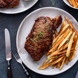 steak frites with fries