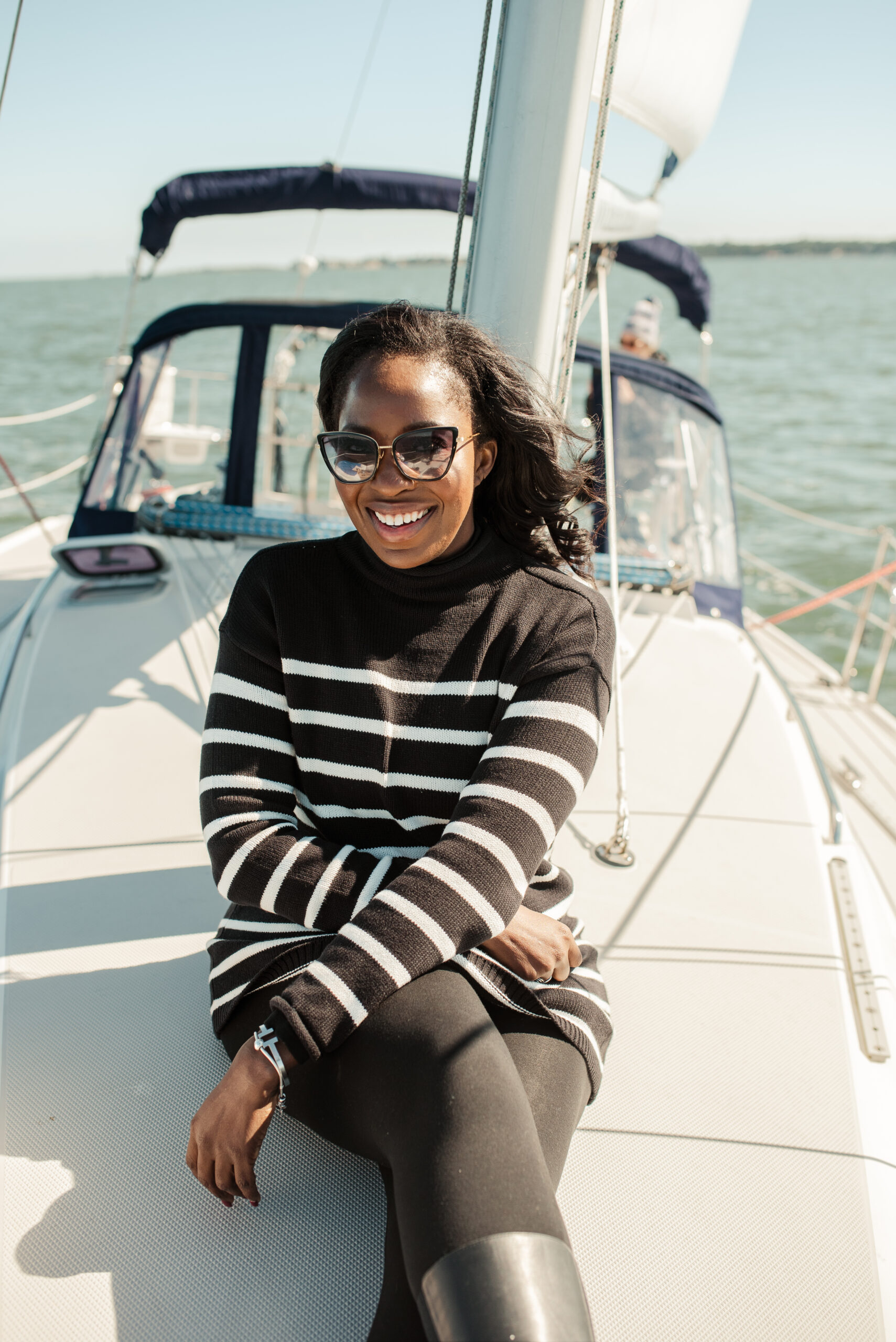 Ever wondered why when you are on a boat you instantly have a positive mood? CLICK HERE to see the important reasons you should try boating and how it can improve your overall mental health! 