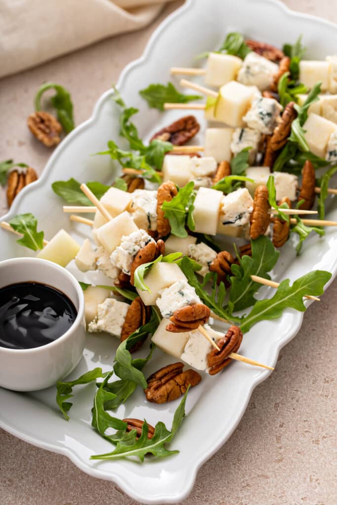 With the most delicious sweet flavor from the pears, the crunch of the pecans and the richness of the bleu cheese these amazing Pear and Bleu Cheese Appetizer Skewers appetizer will be a solid fan favorite.  Click HERE to make them ASAP!