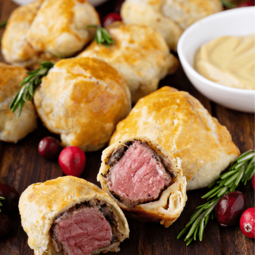 Mini Beef Wellington with Creamy Horseradish Sauce