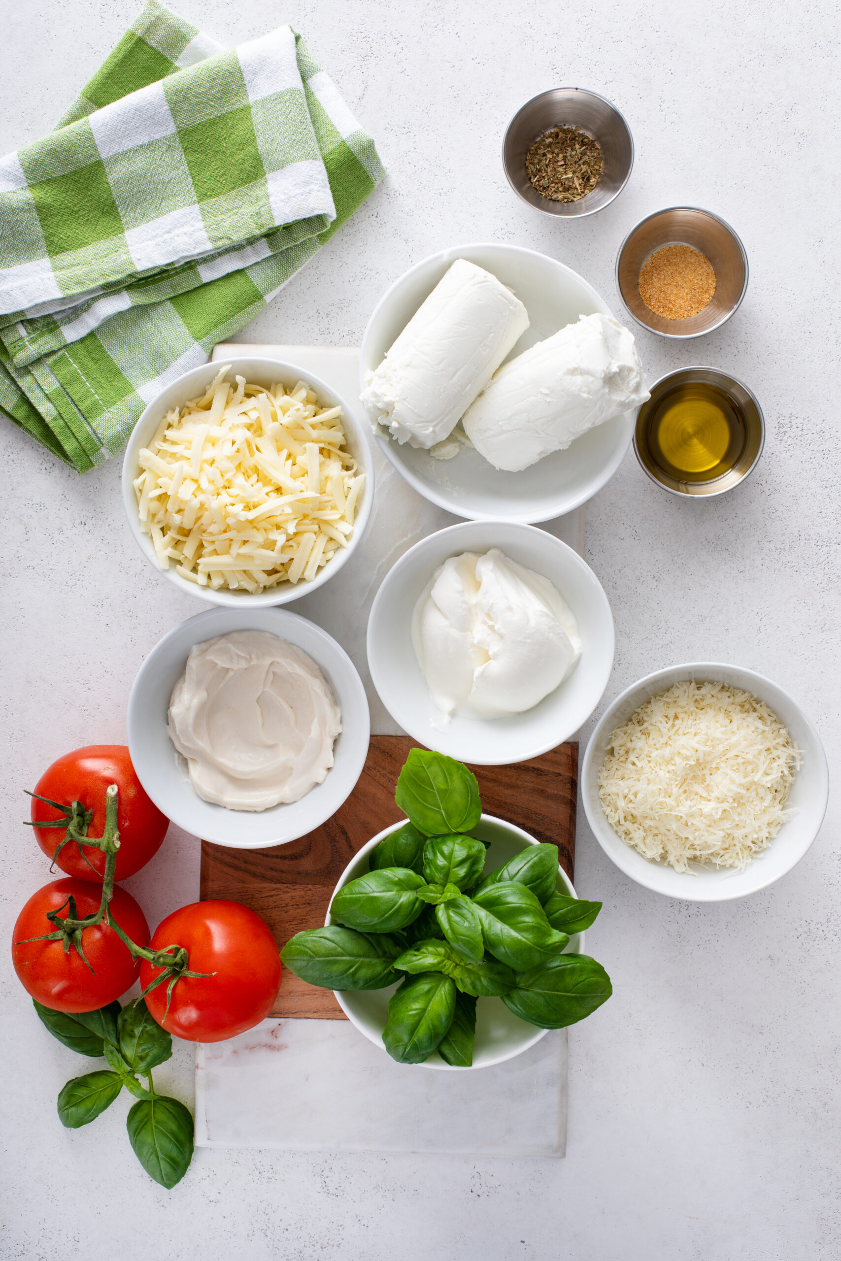 Impress your guests with Baked Goat Cheese Bruschetta Dip with Crackers—a creamy, cheesy dip topped with fresh, tangy tomatoes and served with crispy crackers. Perfect for parties or a flavorful snack!
