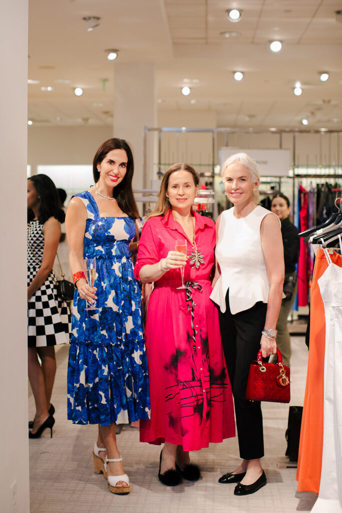 Elevate your event experience with Eating With Erica Supper Club’s Spring Fashion Luncheon at Neiman Marcus Café Atlanta. Fashion, food, and seasonal tablescapes created an unforgettable afternoon