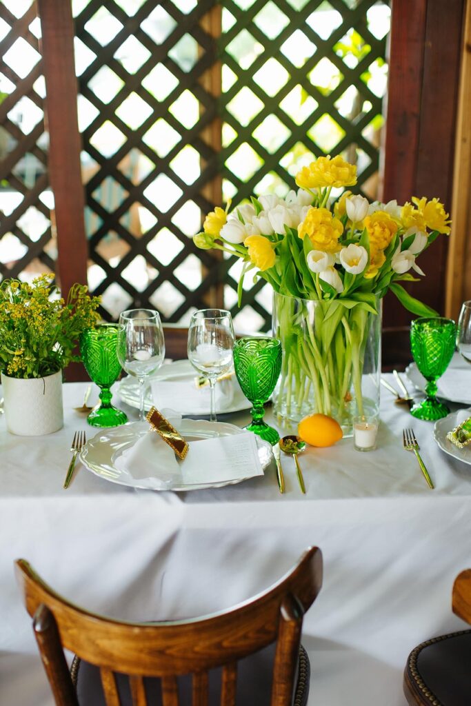 Experience the charm of spring with Eating With Erica Supper Club at Anis Café & Bistro. Enjoy authentic French cuisine, delightful patio dining, and warm hospitality in the heart of Atlanta.