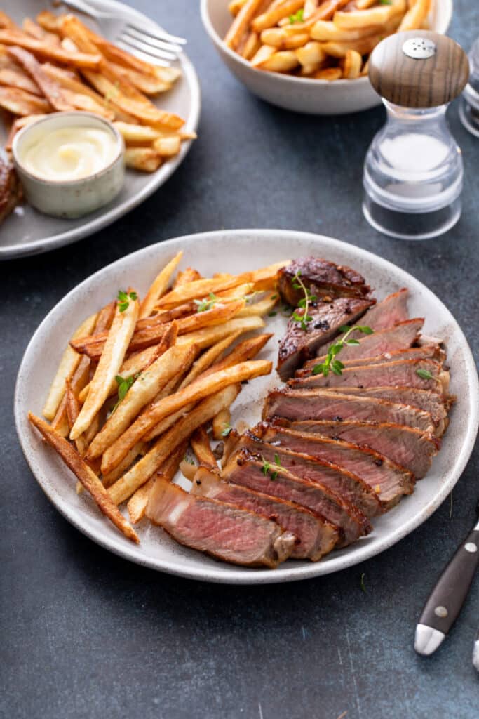 steak frites table spread