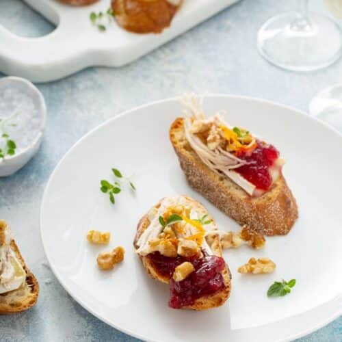 cranberry brie walnut crostini
